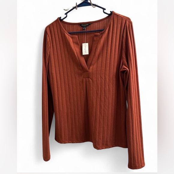 Banana Republic Ribbed Long Sleeve Top - Picture 2 of 8